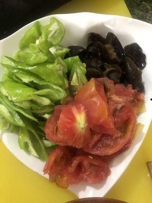 烧茄子的视频,色香味俱全的茄子新吃法