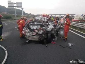 收费站车祸视频,收费站车祸现场直击