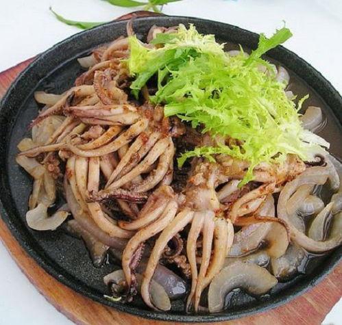 铁板鱿鱼做法视频,美味诱人，一学就会