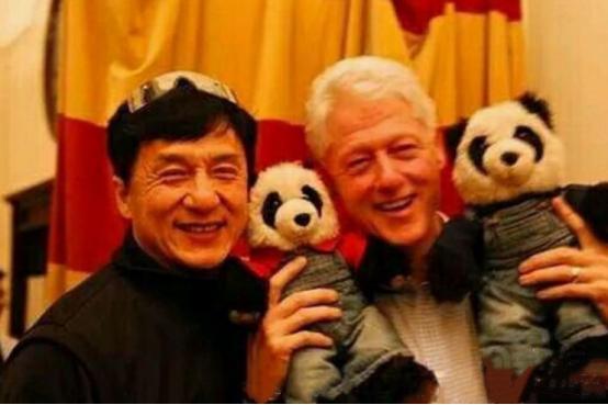 成龙国外粉丝视频,跨国界魅力展现