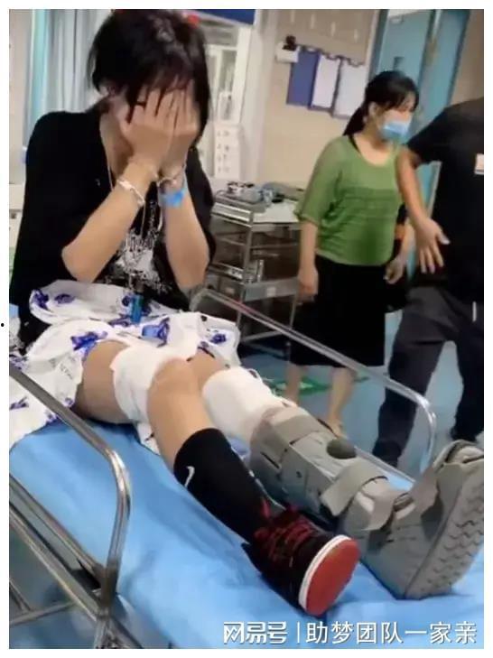 石膏腿视频,挑战与成长的见证