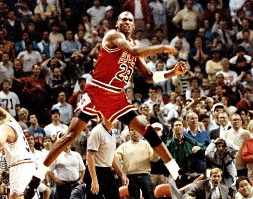 乔丹比赛视频,传奇时刻，篮球之神的巅峰对决