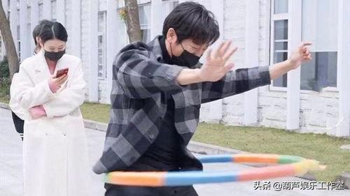 转呼啦圈的视频,轻松塑形，活力四溢