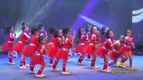 小辣椒舞蹈视频,激情四溢，热辣动感的舞蹈盛宴