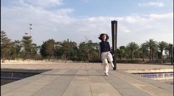 下载鬼步视频,轻松学会潮流舞蹈技巧