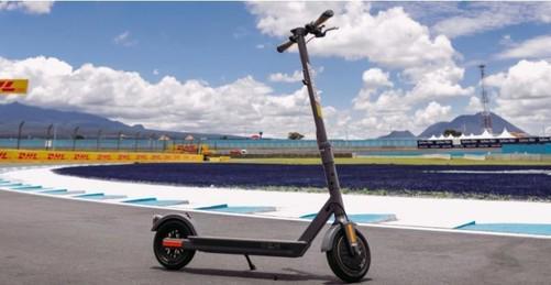 电动滑板车视频,速度与激情的街头新宠