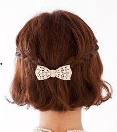 短发扎法视频,轻松打造百变造型