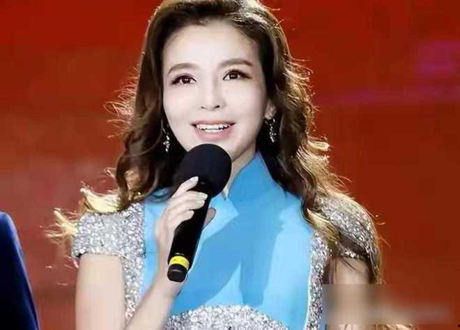 朱迅视频,揭秘明星幕后生活