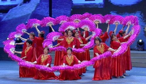 祝福祖国舞蹈视频,舞蹈视频中的民族情怀与时代风采