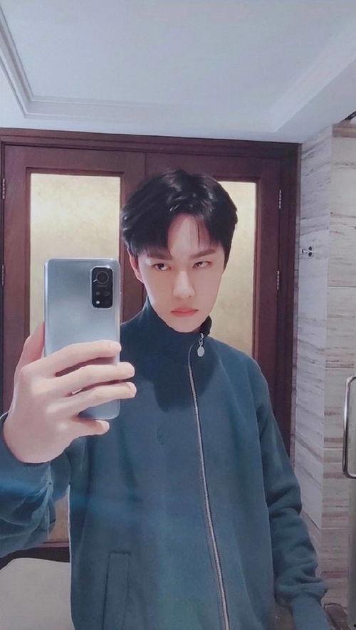 自拍在线视频,揭秘自拍在线视频的魅力与技巧