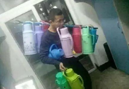 大学宿舍搞笑视频,搞笑视频里的青春回忆