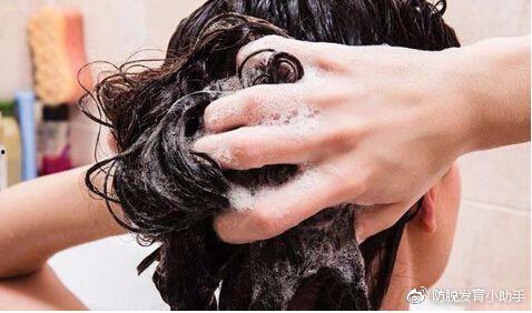 洗头教学手法视频,跟随教学视频学洗发的正确手法