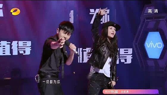 张杰谢娜唱歌视频,共谱音乐盛宴