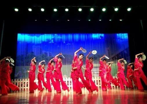 金泉广场舞生活视频,活力四溢的社区舞蹈盛宴