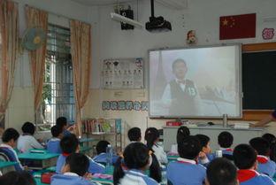 小学生英语演讲视频,童声演绎世界精彩